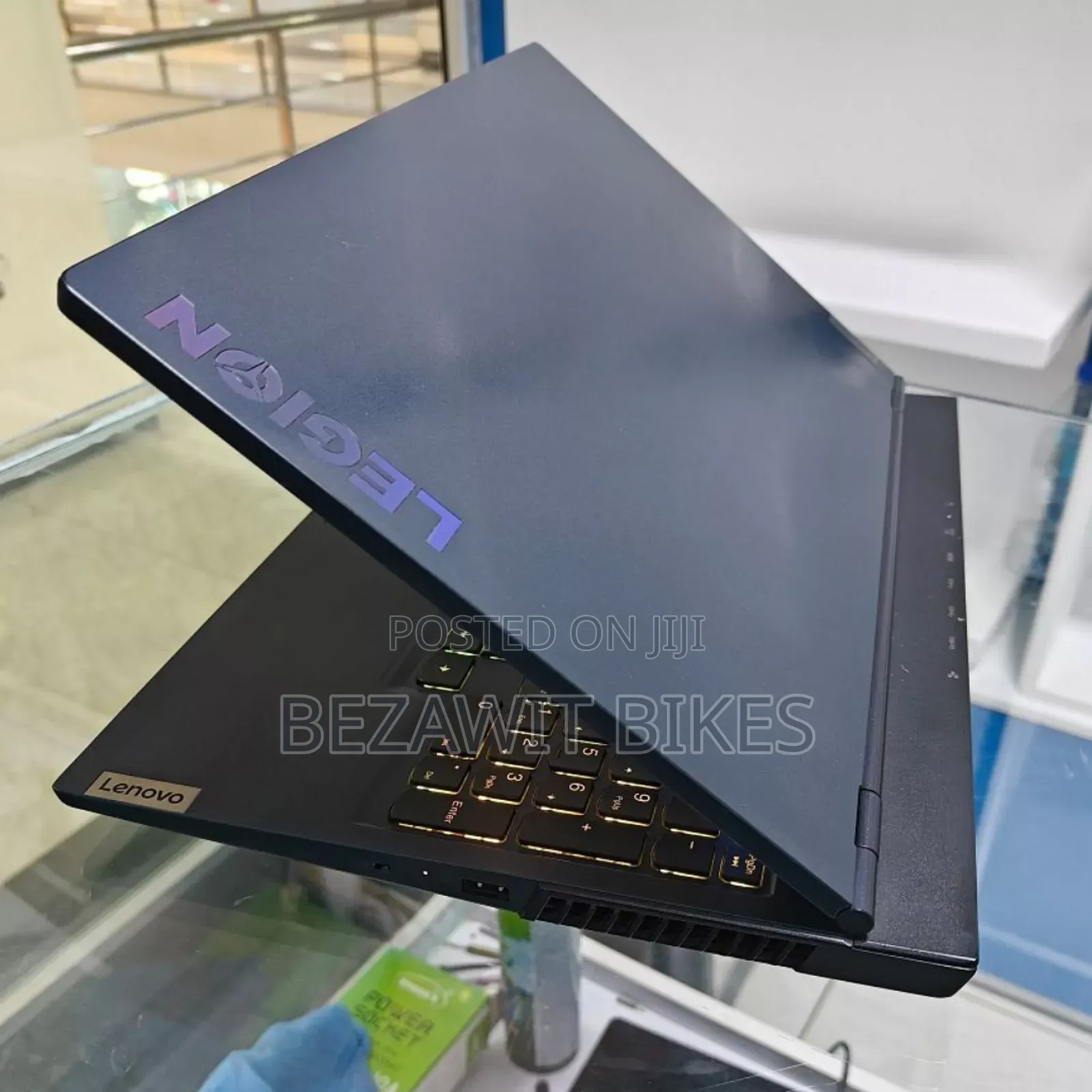 New Laptop Lenovo Legion 5 16GB AMD Ryzen 7 SSD 1T