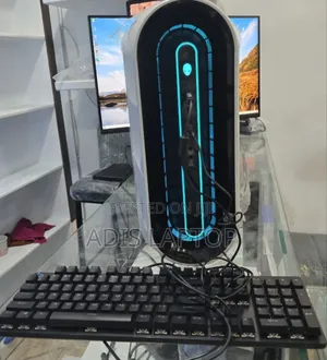 Photo - New Laptop Alienware M17x R2 32GB Intel Core I9 HDD+SSD 2T