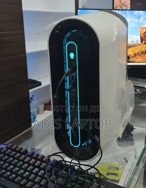 New Laptop Alienware M17x R2 32GB Intel Core I9 HDD+SSD 2T