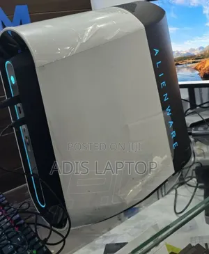 New Laptop Alienware M17x R2 32GB Intel Core I9 HDD+SSD 2T