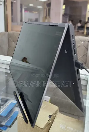 Photo - New Laptop Lenovo ThinkPad Yoga 16GB Intel Core I7 SSD 512GB