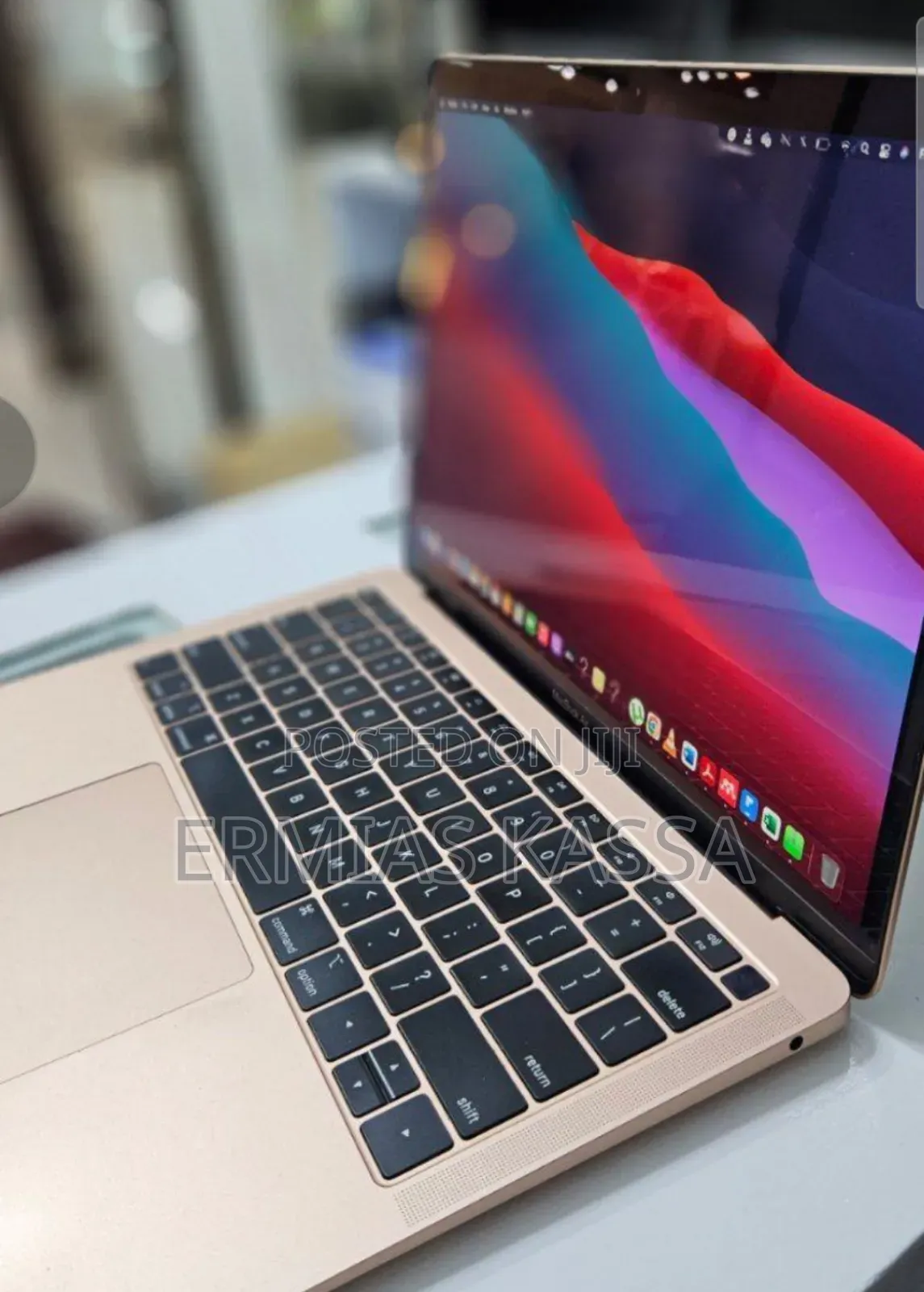 New Laptop Apple MacBook Air 2020 M1 8GB Apple M1 SSD 256GB