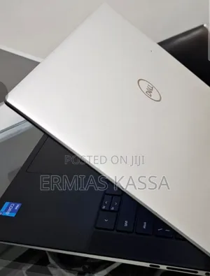 New Laptop Dell XPS 15 32GB Intel Core I7 SSD 512GB