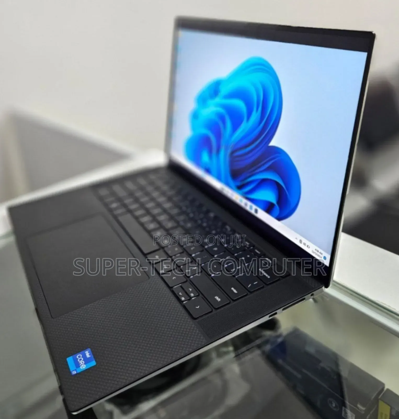 New Laptop Dell XPS 15 32GB Intel Core I7 SSD 512GB