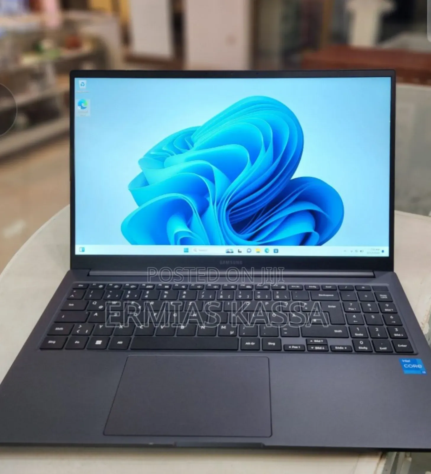 New Laptop Samsung Galaxy Book 2 8GB Intel Core I3 SSD 256GB