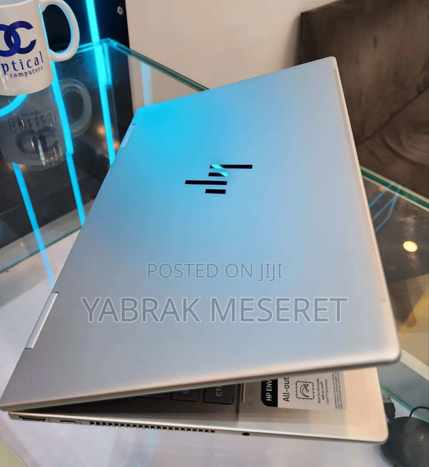 New Laptop HP Envy X360 8GB Intel Core I5 SSD 512GB