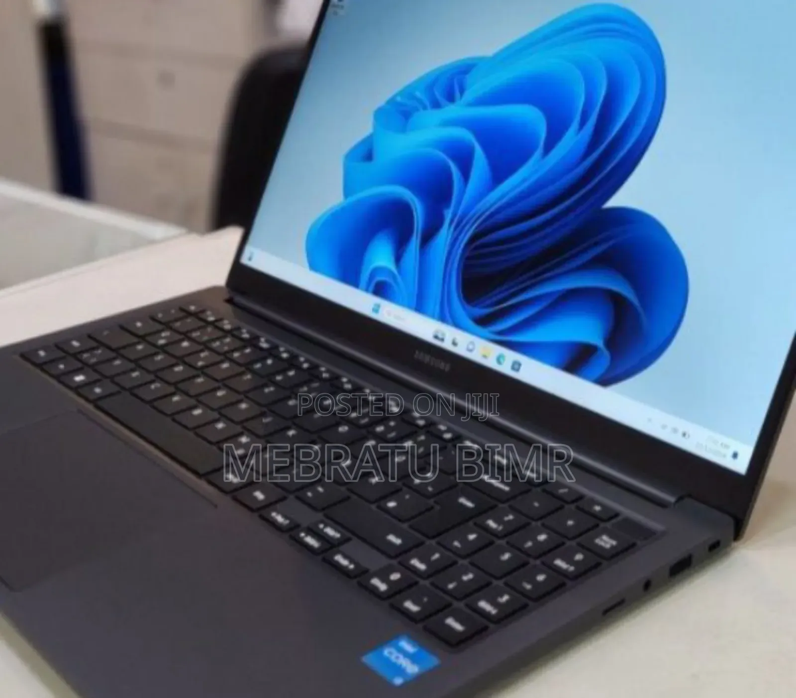 New Laptop Samsung Galaxy Book 2 8GB Intel Core I3 SSD 256GB