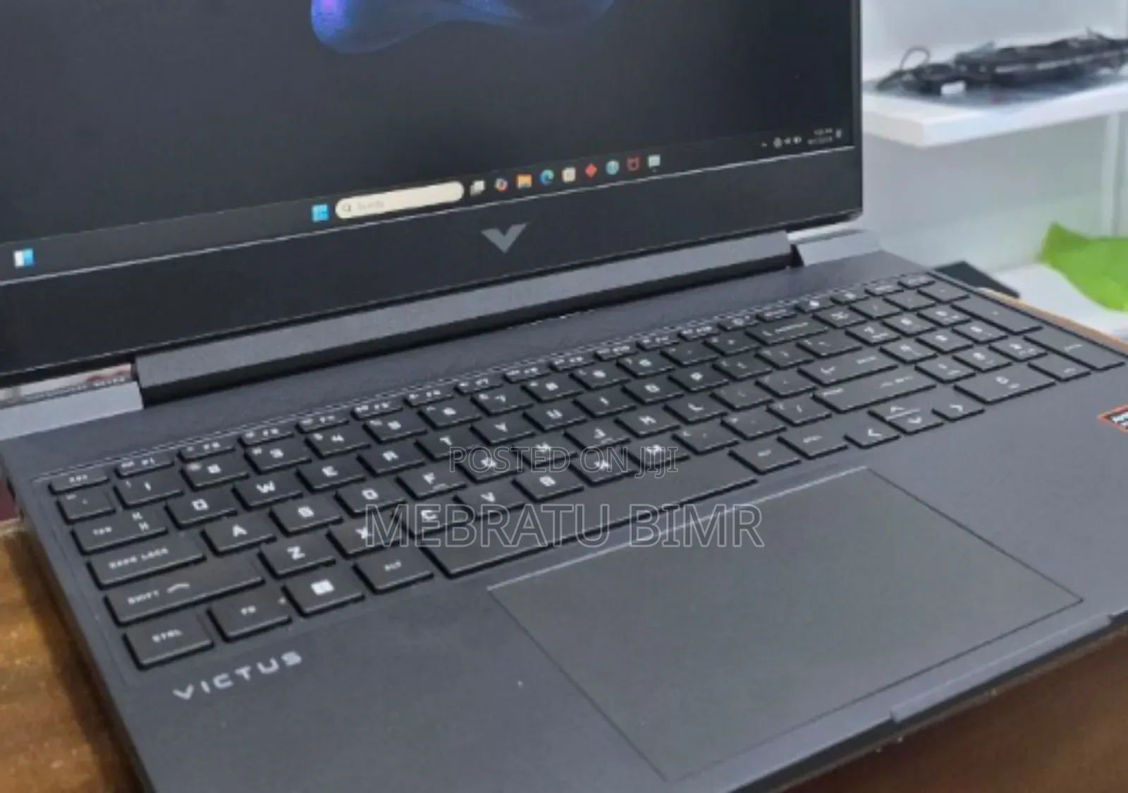 New Laptop HP Victus 16 16GB AMD Ryzen 7 SSD 1T