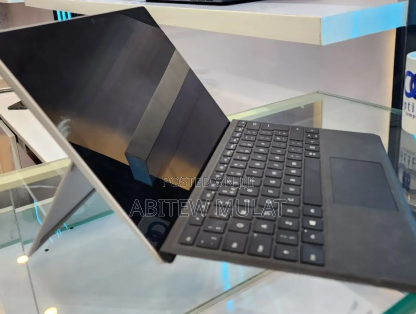 New Laptop Microsoft Surface Pro 7 8GB Intel Core I5 SSD 256GB