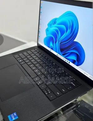 New Laptop Dell XPS 15 32GB Intel Core I7 SSD 512GB