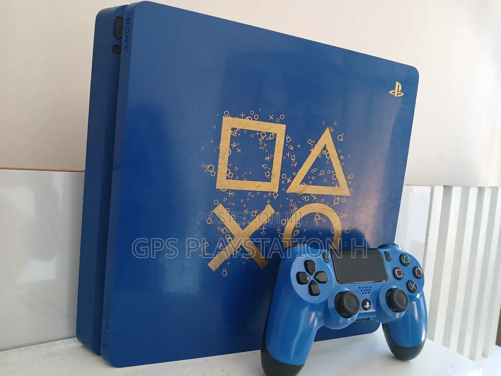 Ps 4 Slim Almost New