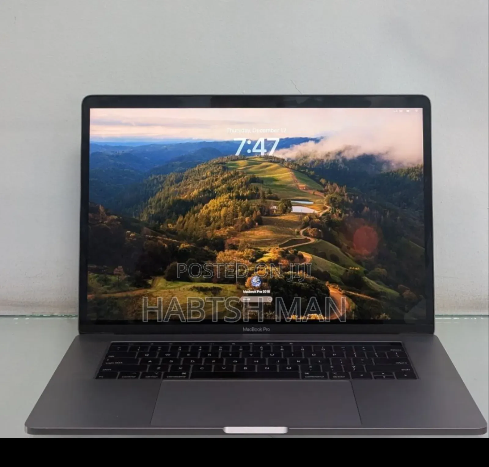 New Laptop Apple MacBook Pro 2018 16GB Intel Core I7 SSD 512GB