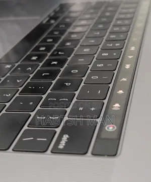 New Laptop Apple MacBook Pro 2018 16GB Intel Core I7 SSD 512GB