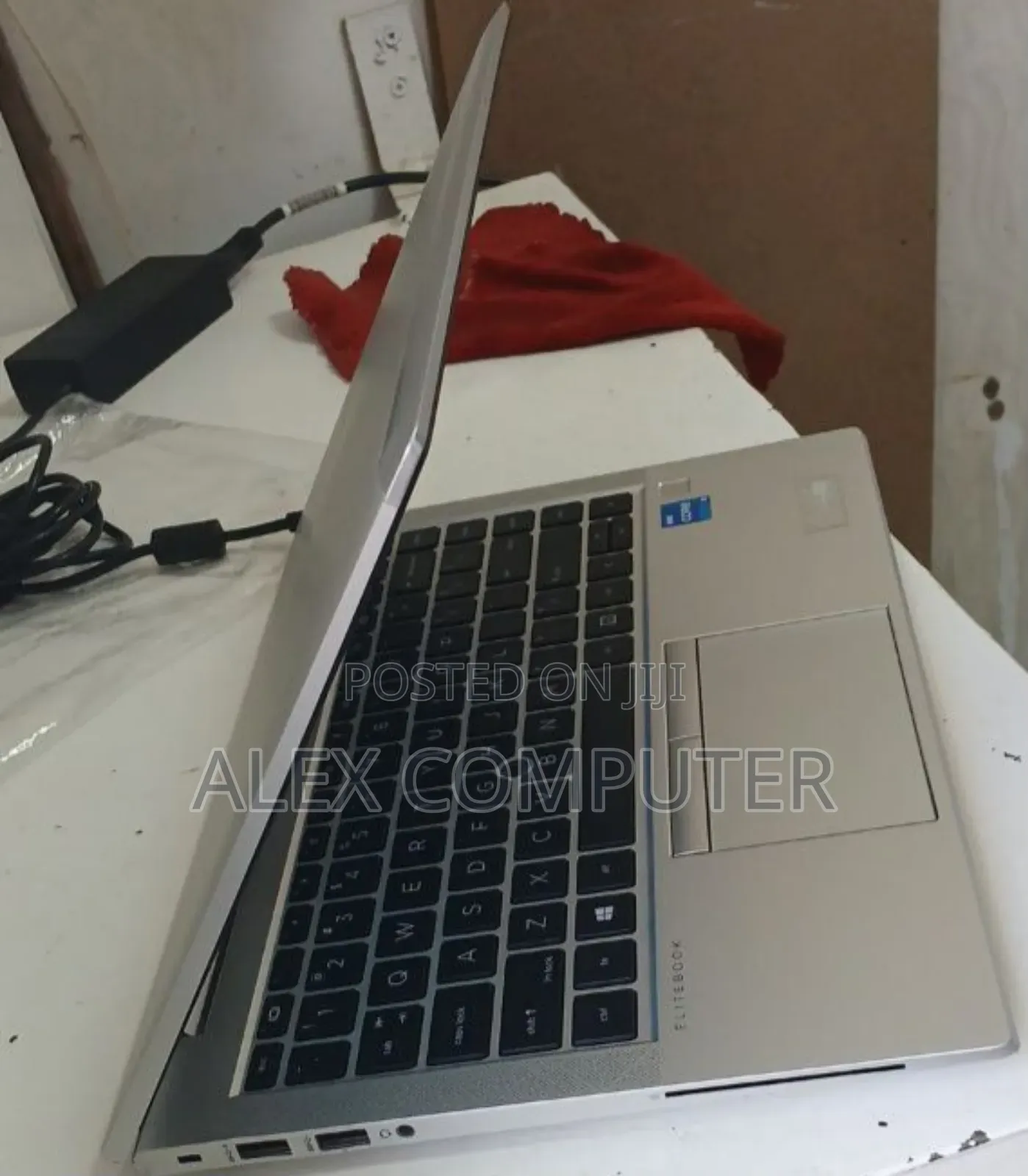 New Laptop HP EliteBook 840 G8 16GB Intel Core I5 SSD 512GB