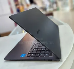 New Laptop Samsung Galaxy Book 2 8GB Intel Core I3 SSD 256GB