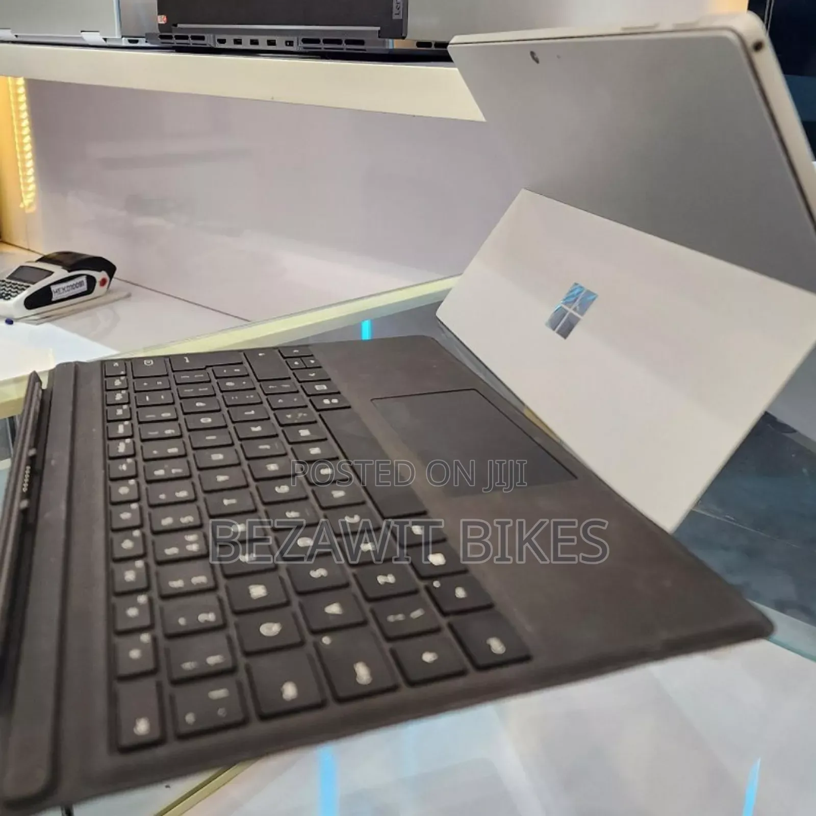 New Laptop Microsoft Surface Pro 7 8GB Intel Core I5 SSD 256GB