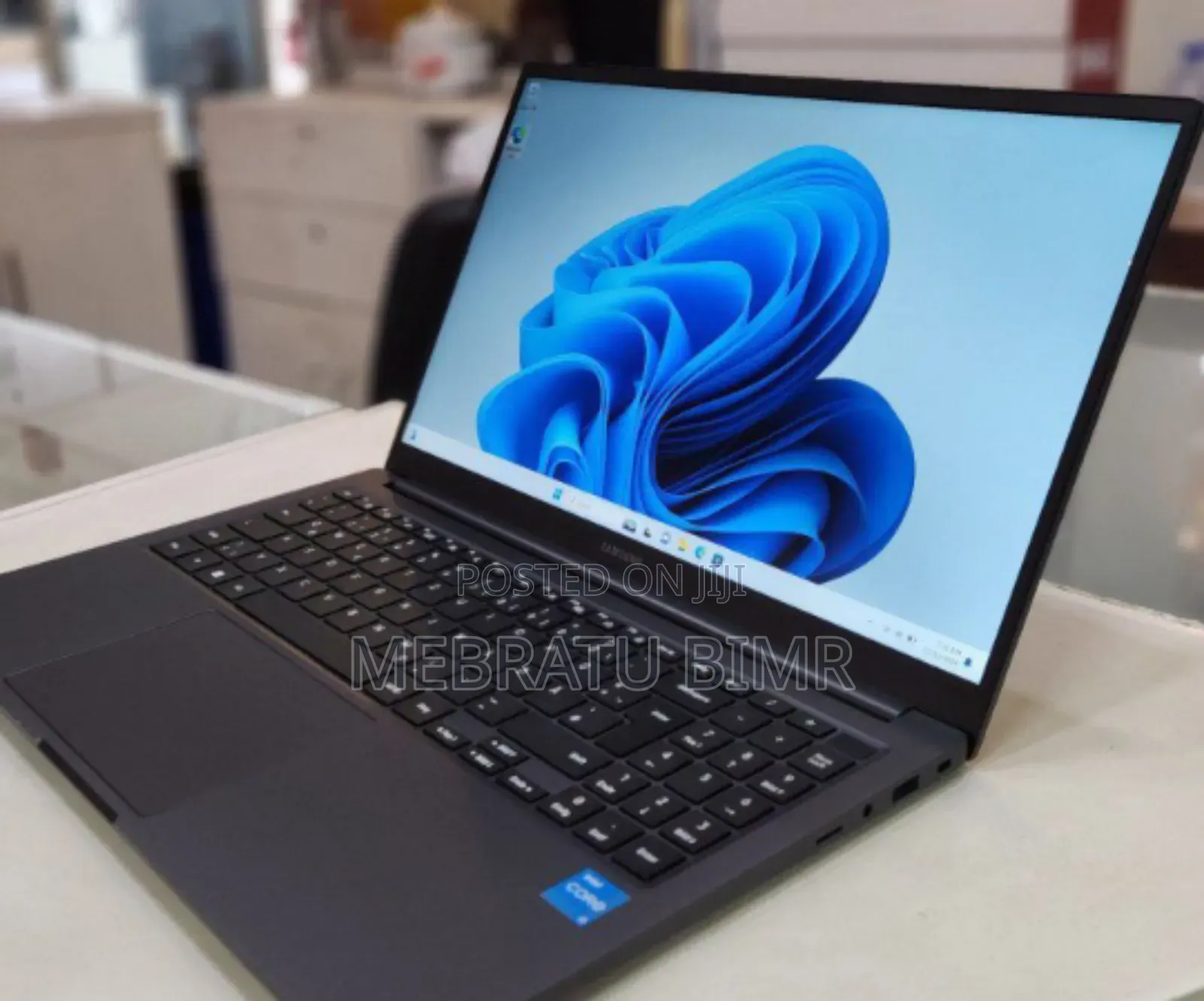 New Laptop Samsung Galaxy Book 2 8GB Intel Core I3 SSD 256GB