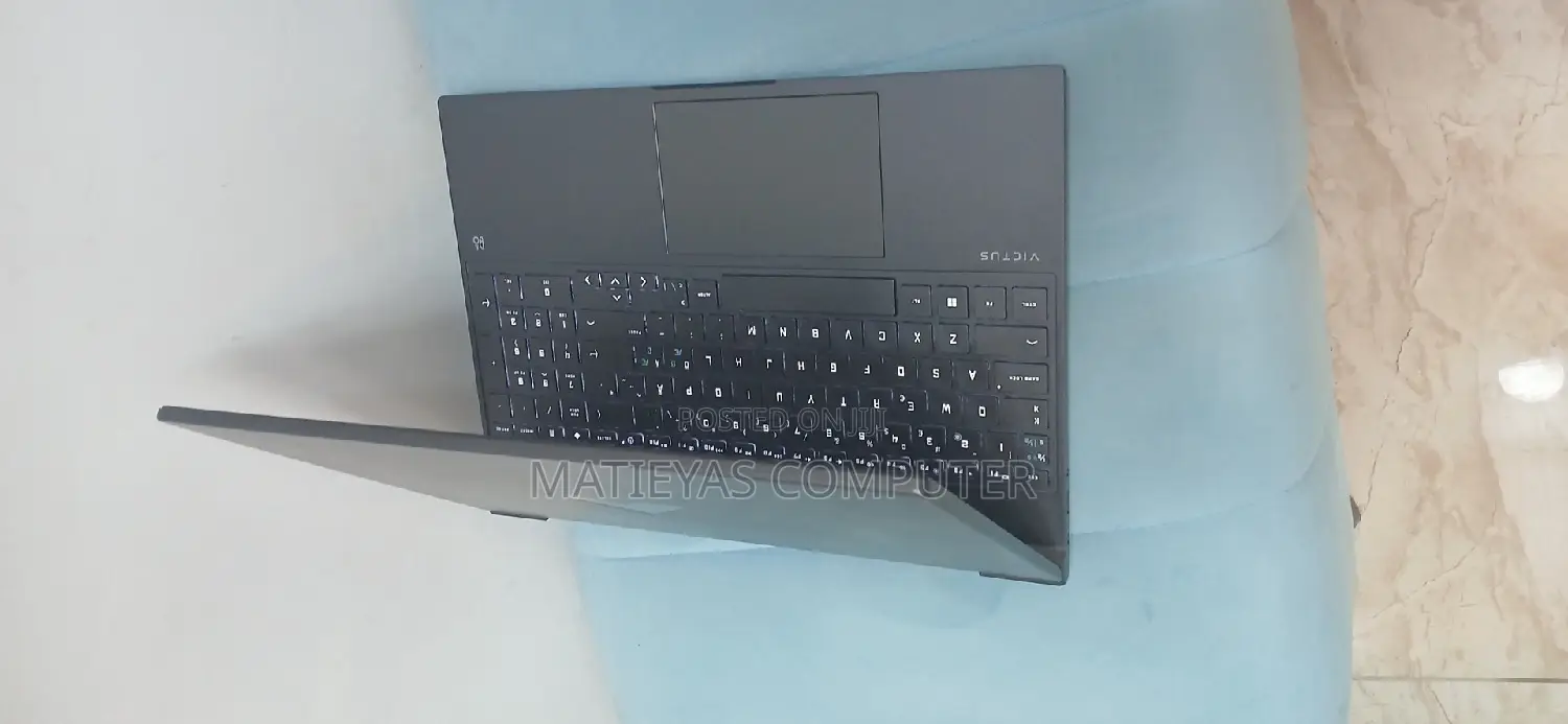 New Laptop HP Victus 15 8GB AMD SSD 256GB