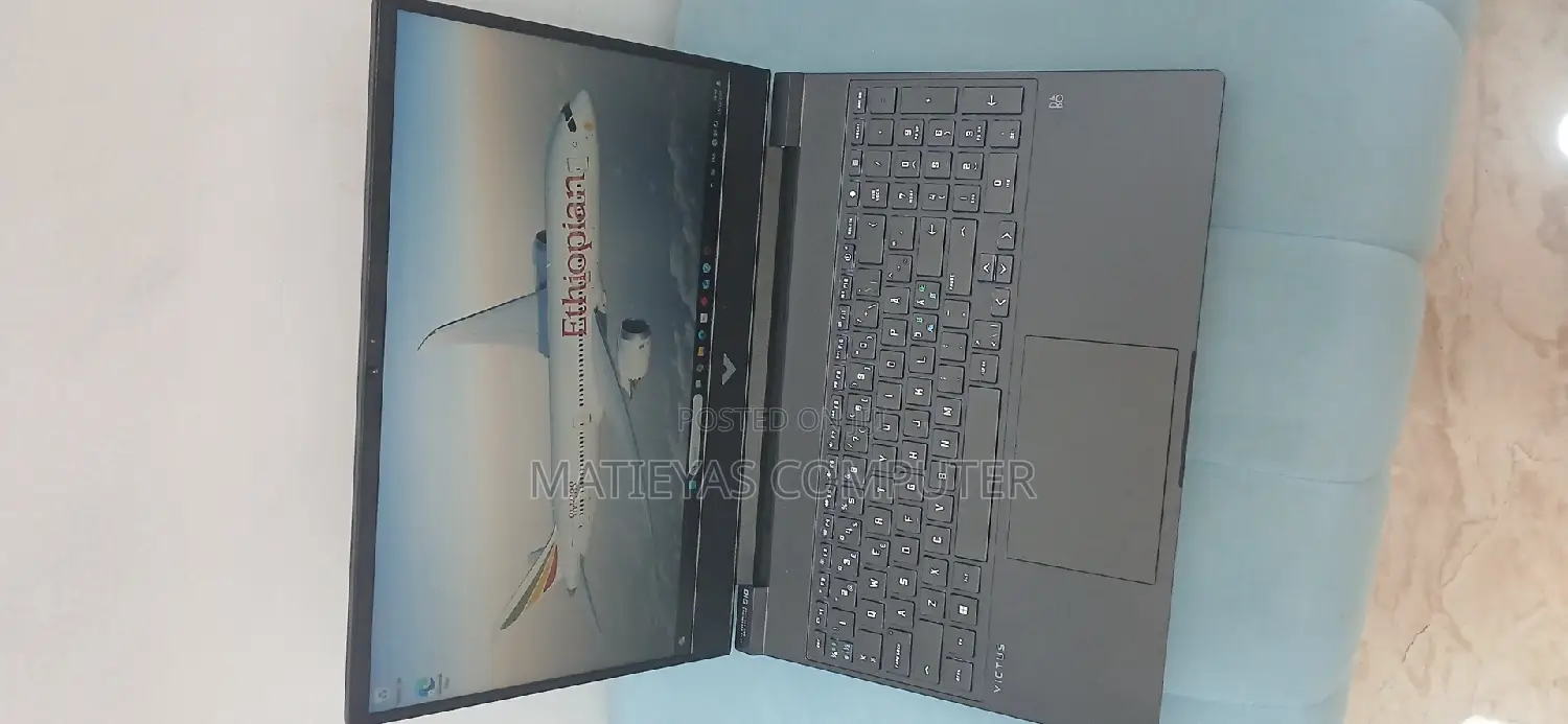 New Laptop HP Victus 15 8GB AMD SSD 256GB