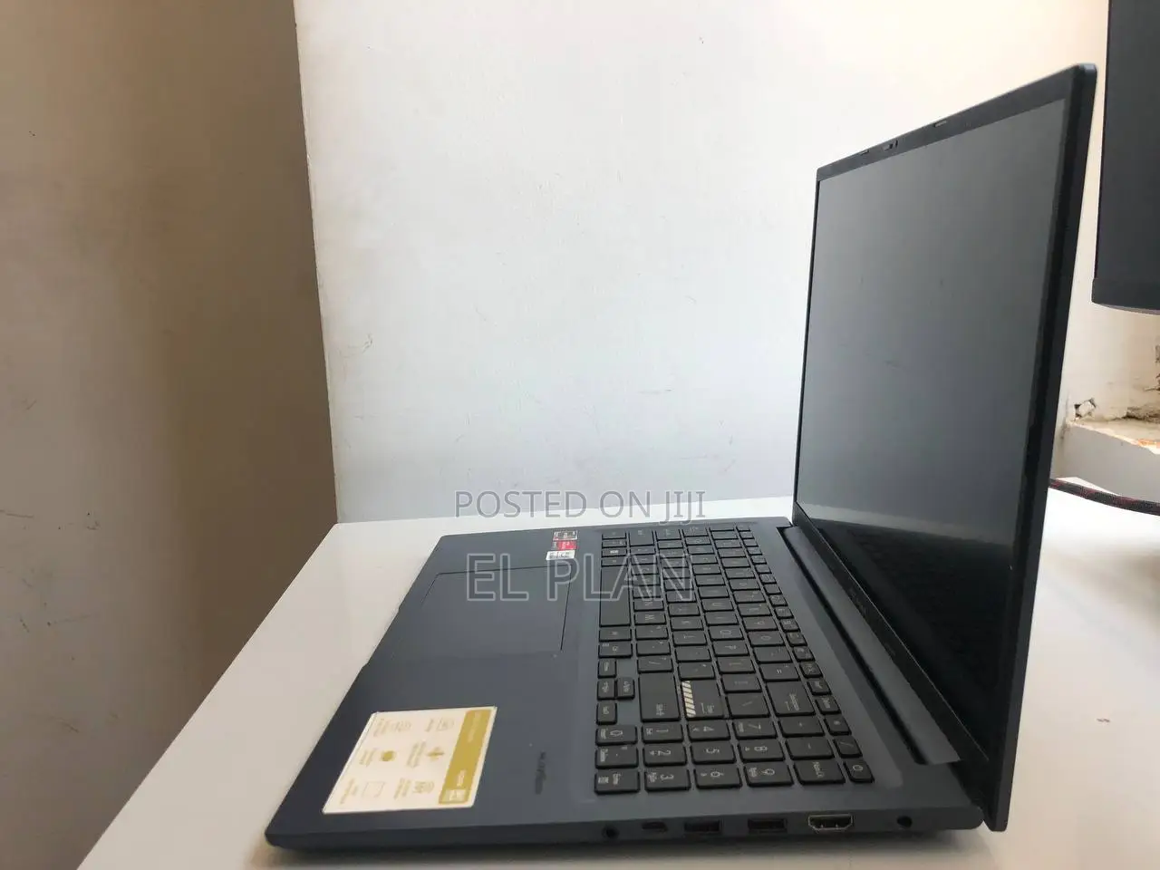 Laptop Asus Vivobook 16 12GB AMD Ryzen 7 SSD 512GB