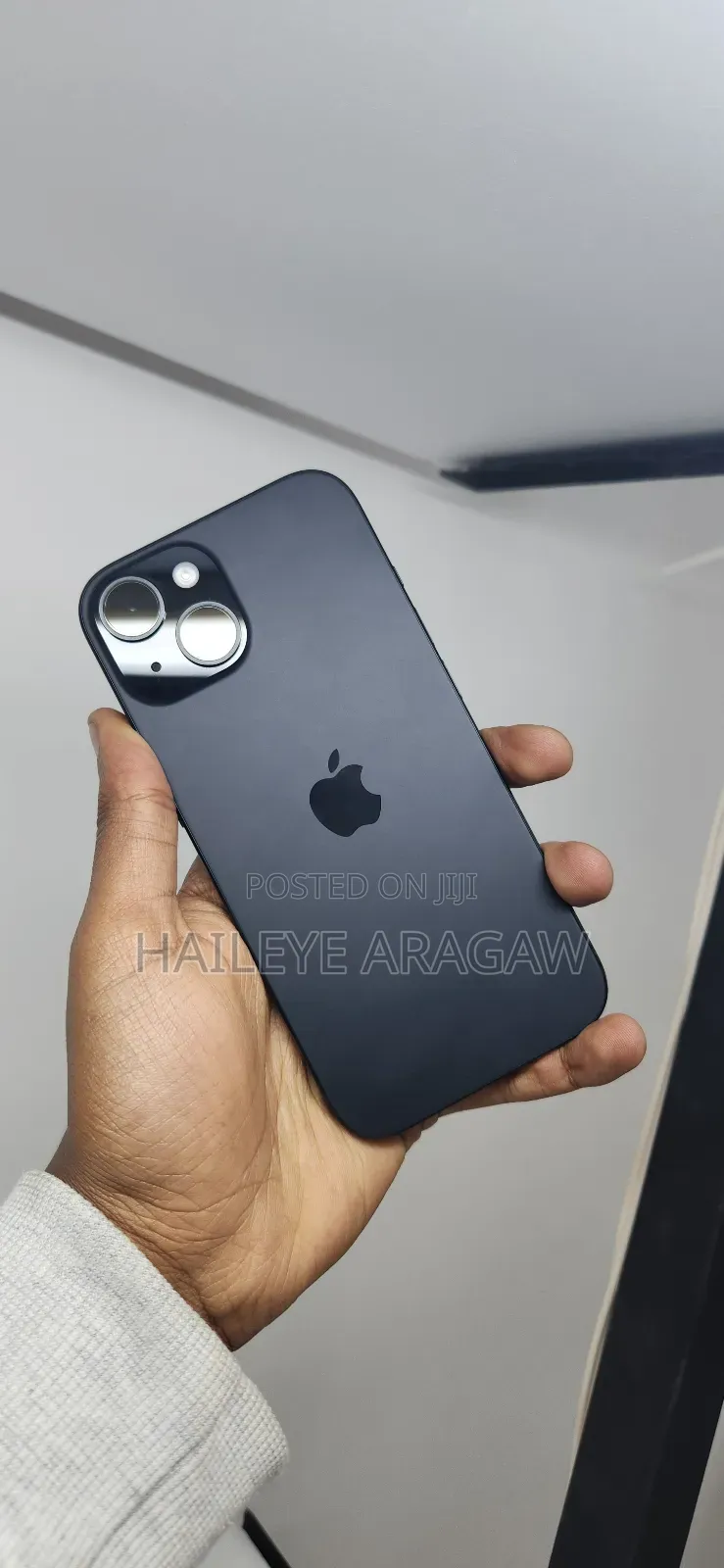 New Apple iPhone 15 128 GB Black