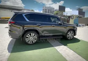 Lexus LX 2024 Black
