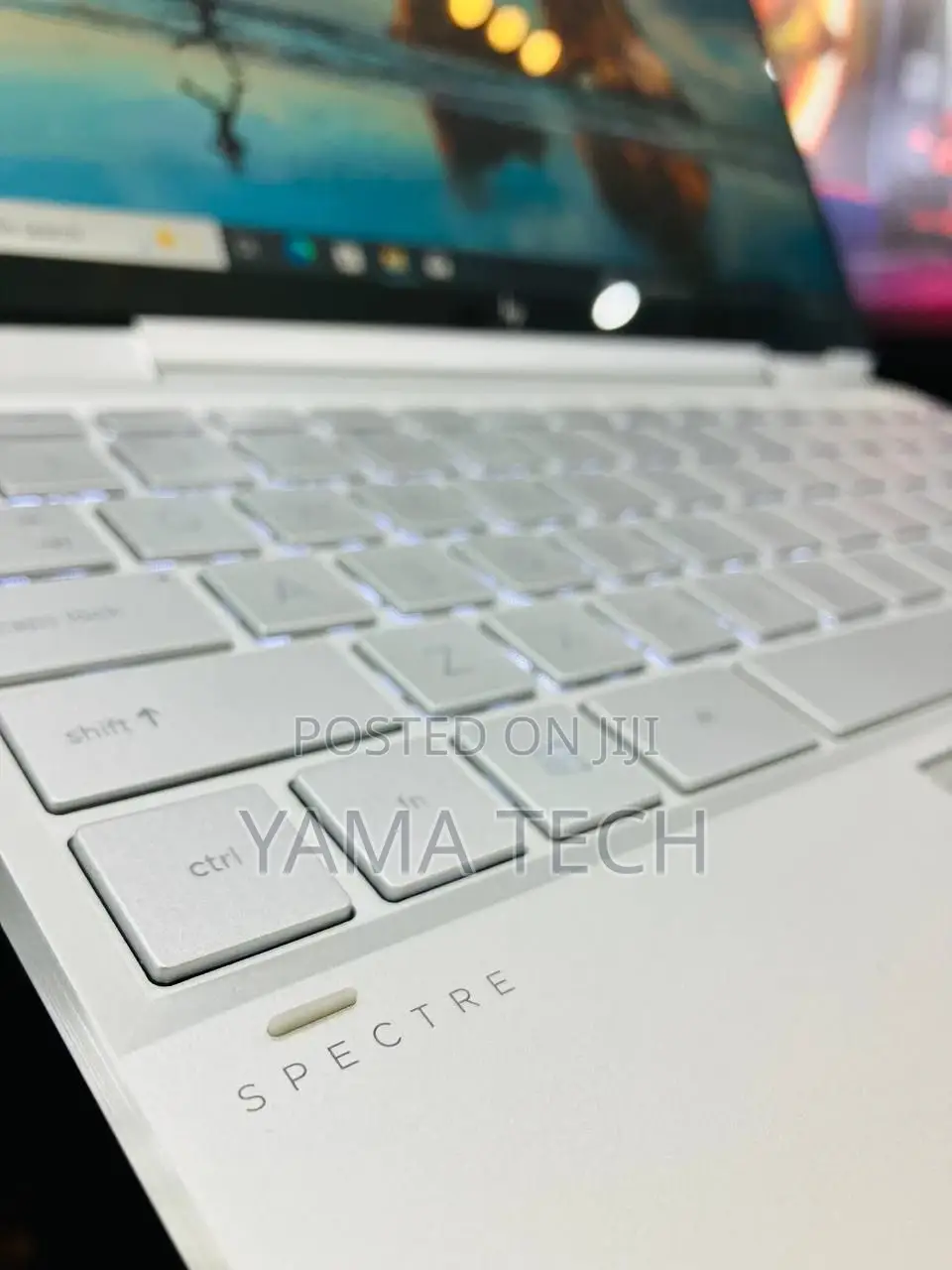 New Laptop HP Spectra 13 16GB Intel Core I7 SSD 1T