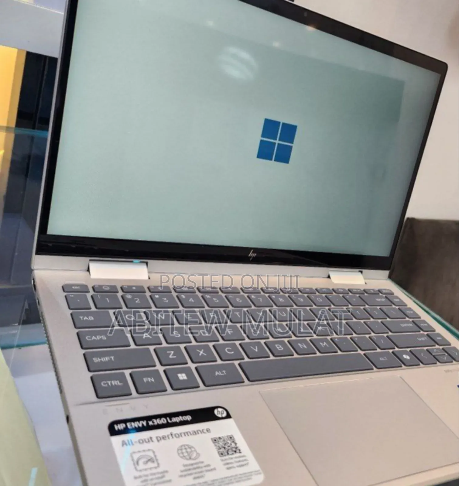 New Laptop HP Envy X360 8GB Intel Core I5 SSD 512GB