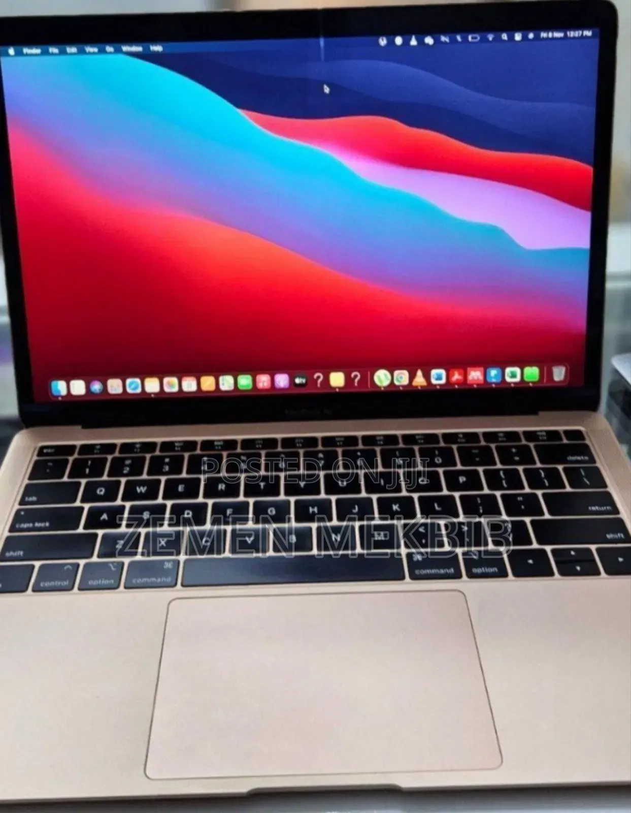New Laptop Apple MacBook Air 2020 M1 8GB Intel Core I5 SSD 256GB