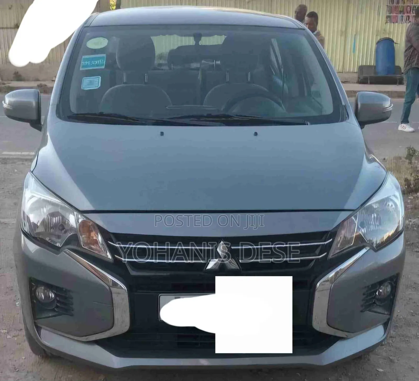 Mitsubishi Attrage 2022 Silver