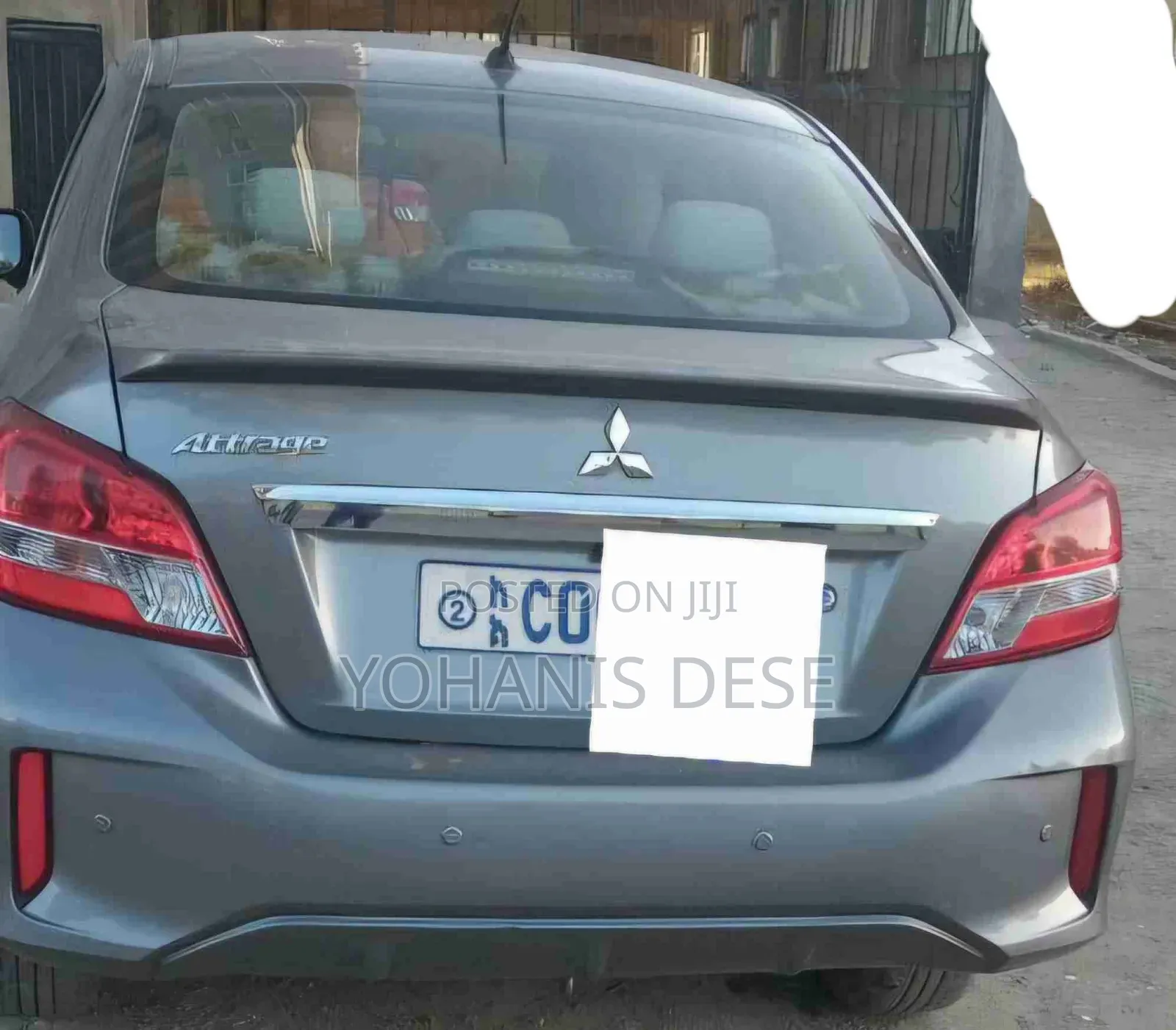 Mitsubishi Attrage 2022 Silver