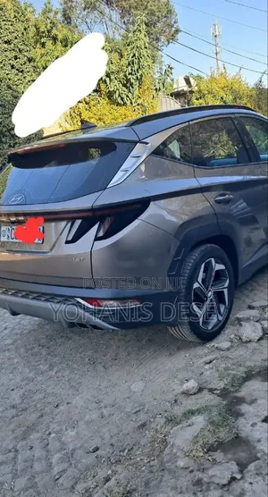 Hyundai Tucson 2022 Silver