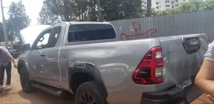 Toyota Hilux 2021 Silver