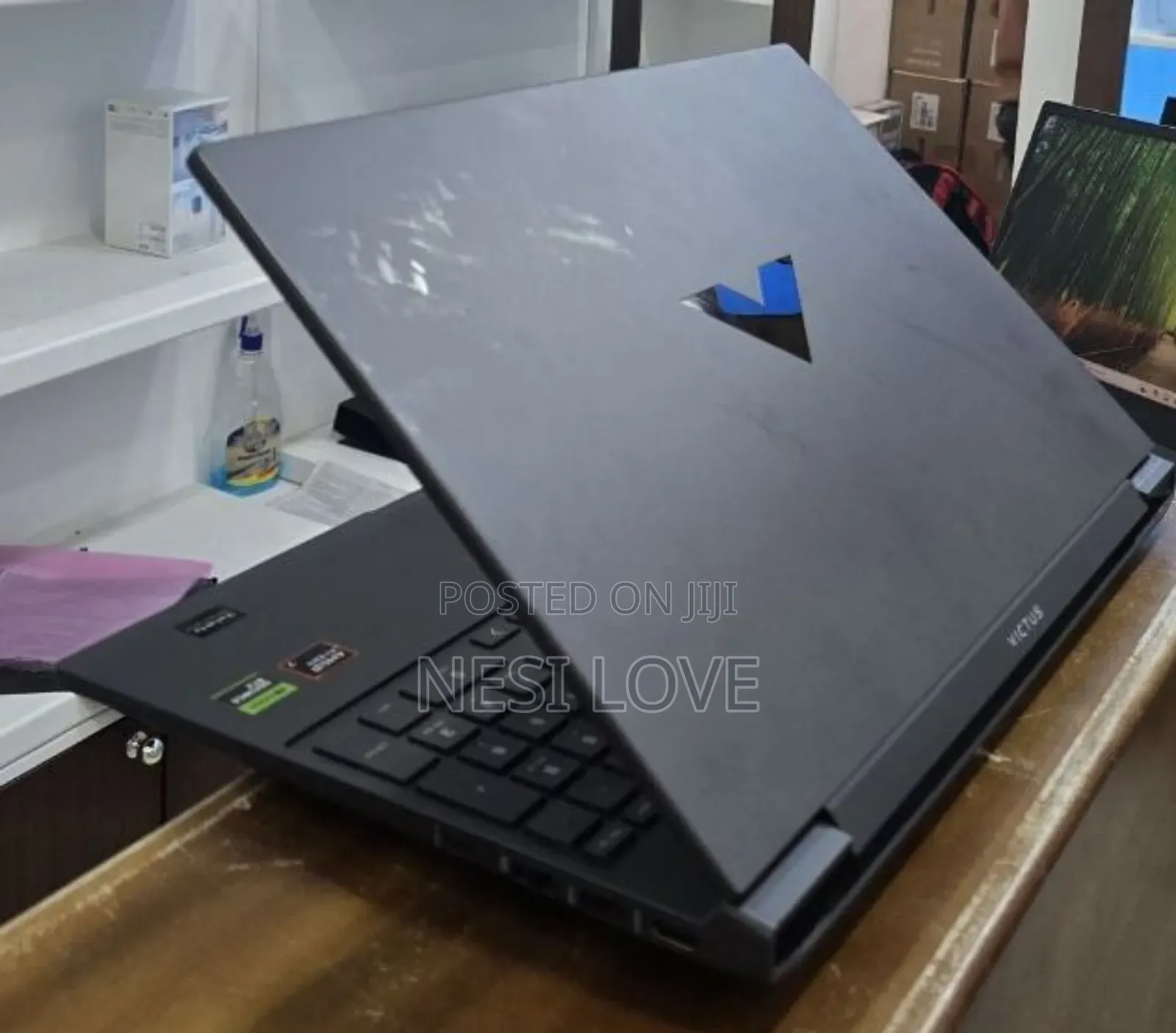 New Laptop HP Victus 16 16GB AMD Ryzen 7 SSD 1T