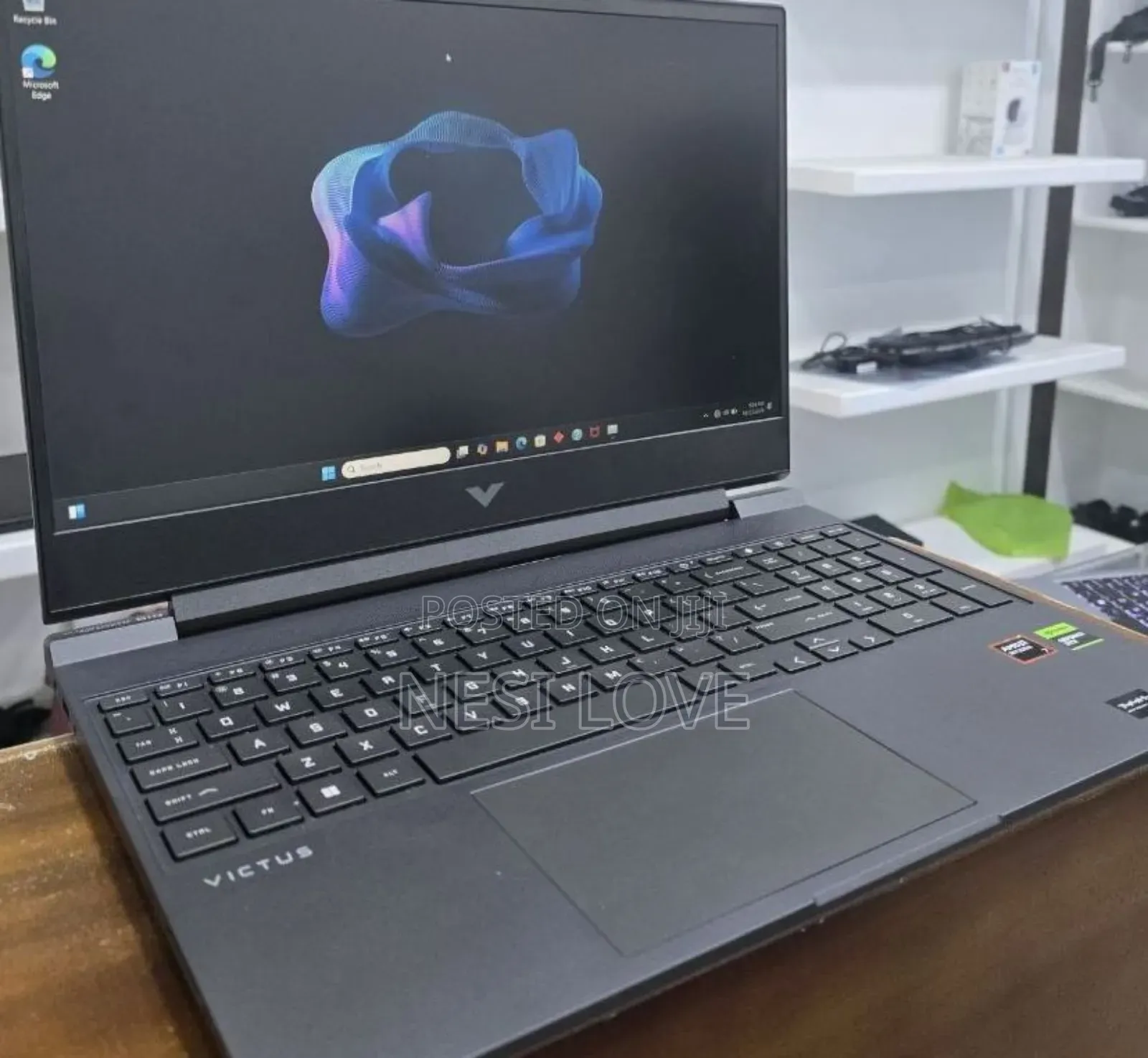 New Laptop HP Victus 16 16GB AMD Ryzen 7 SSD 1T