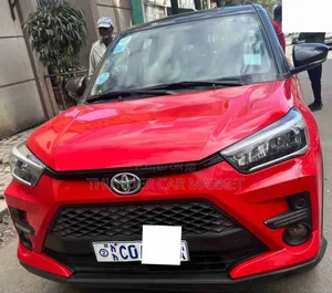 Photo - Toyota Raize 2022 Red