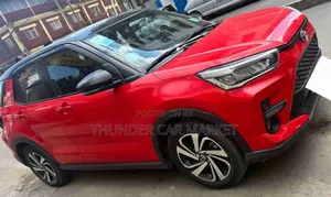 Toyota Raize 2022 Red