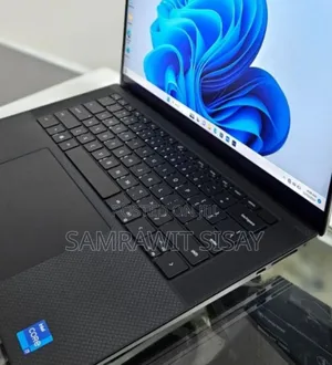 New Laptop Dell XPS 15 16GB Intel Core I7 SSD 512GB