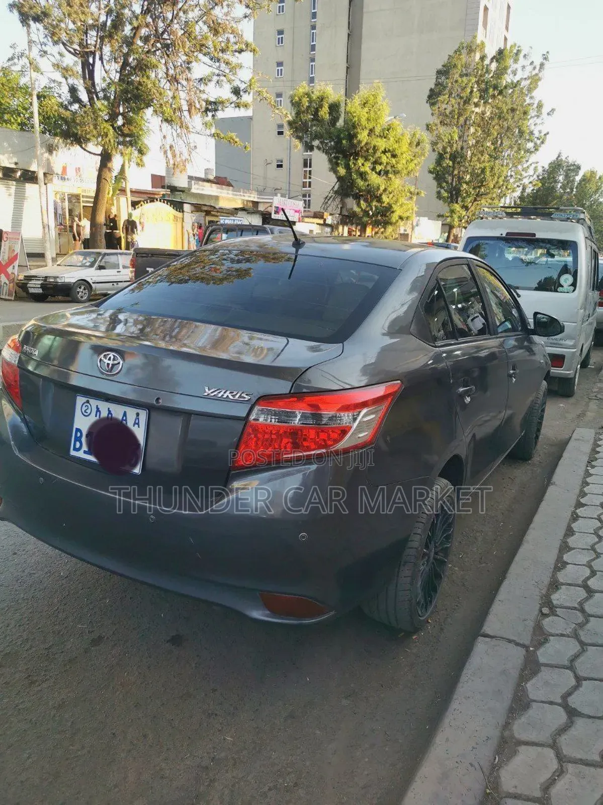 Toyota Yaris 2013 Gray