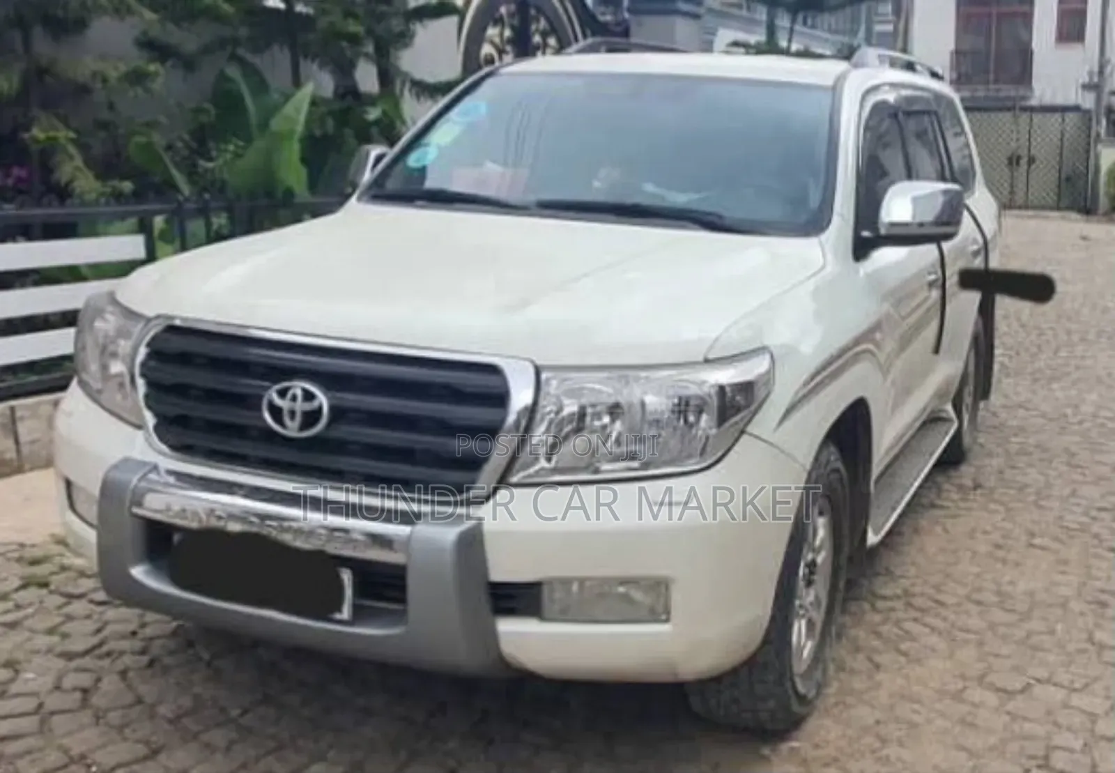 Toyota Land Cruiser 2008 White