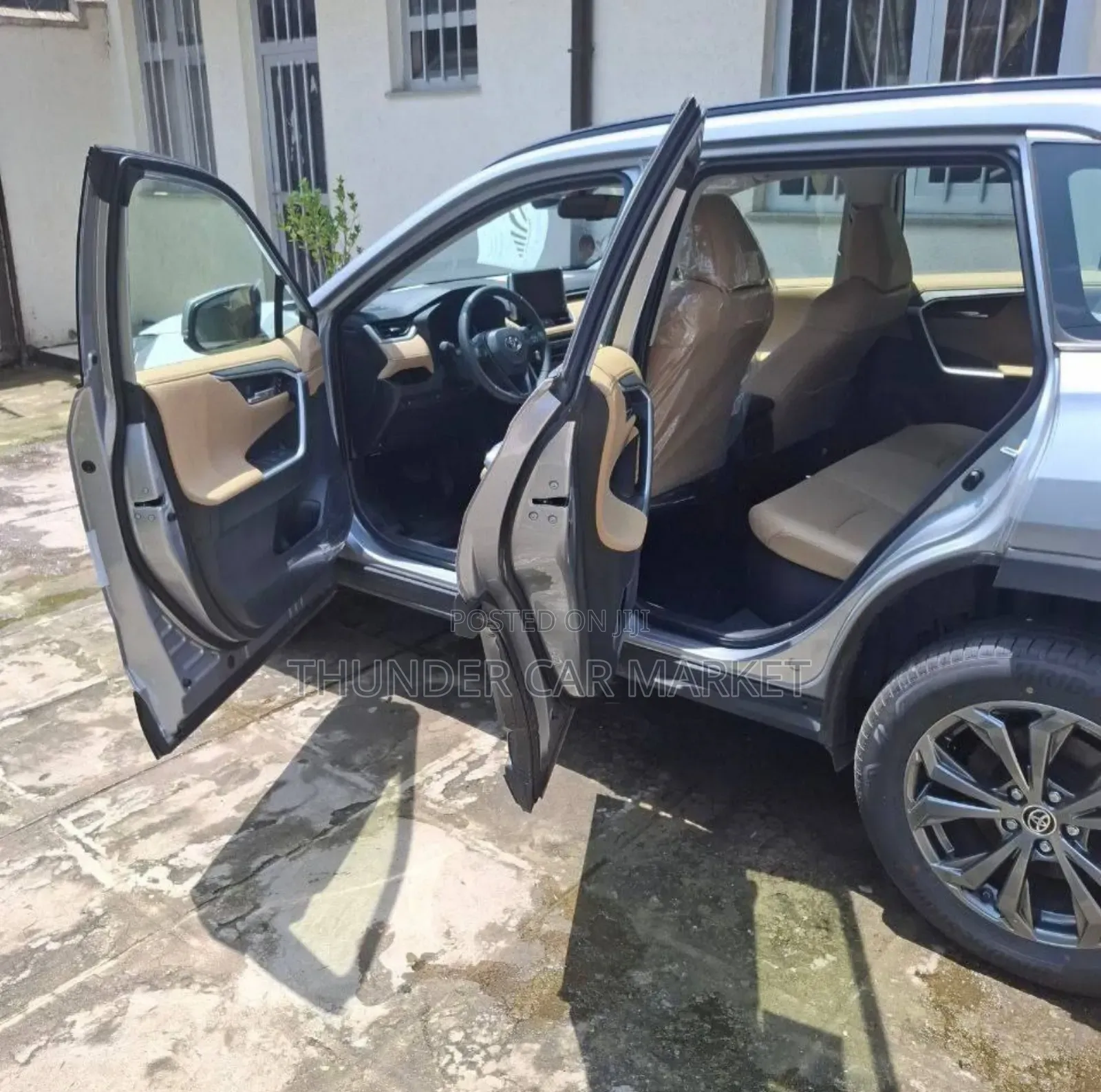 New Toyota RAV4 2024 Gray