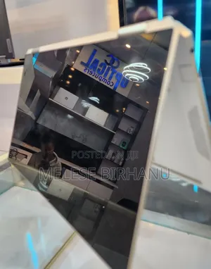 Photo - New Laptop HP Spectra 13 16GB Intel Core I7 SSD 1T