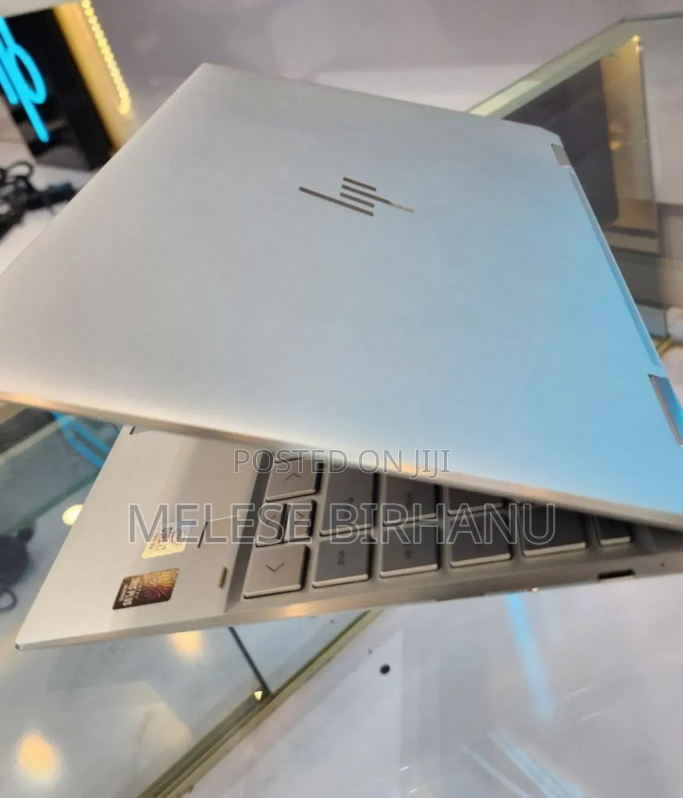 New Laptop HP Spectra 13 16GB Intel Core I7 SSD 1T