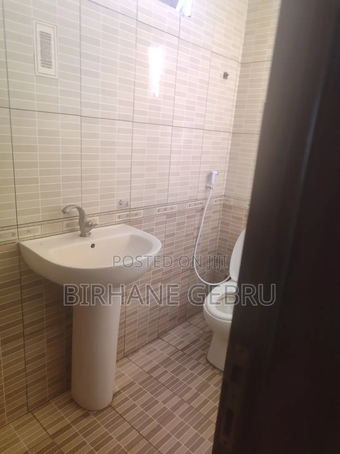 G+2 House Rent for Business