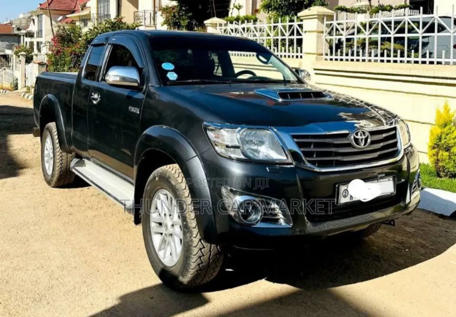 Toyota Hilux 2014 Gray