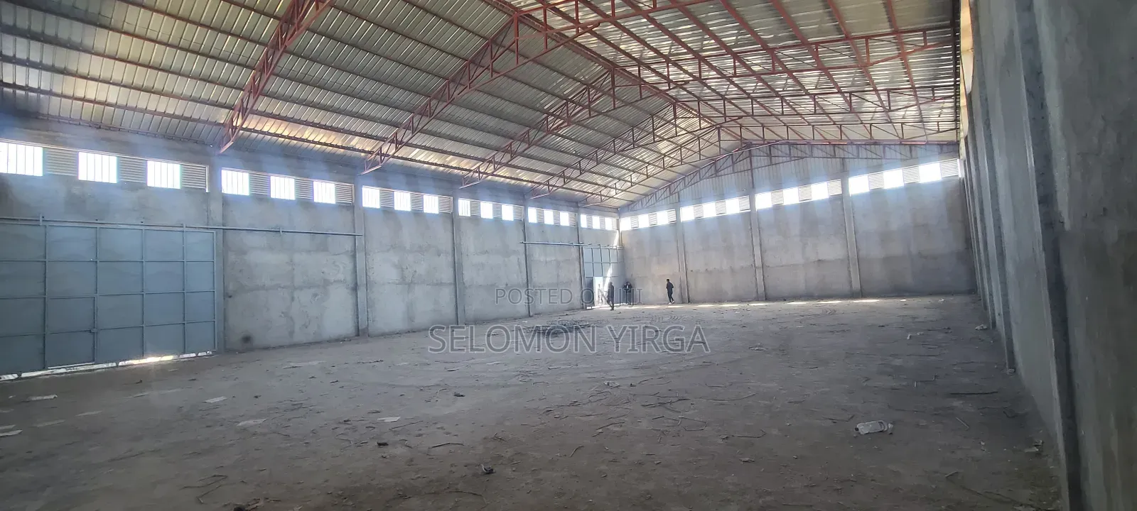 የሚከራይ መጋዘን አለ