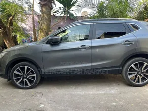 Nissan Qashqai 2016 Gray
