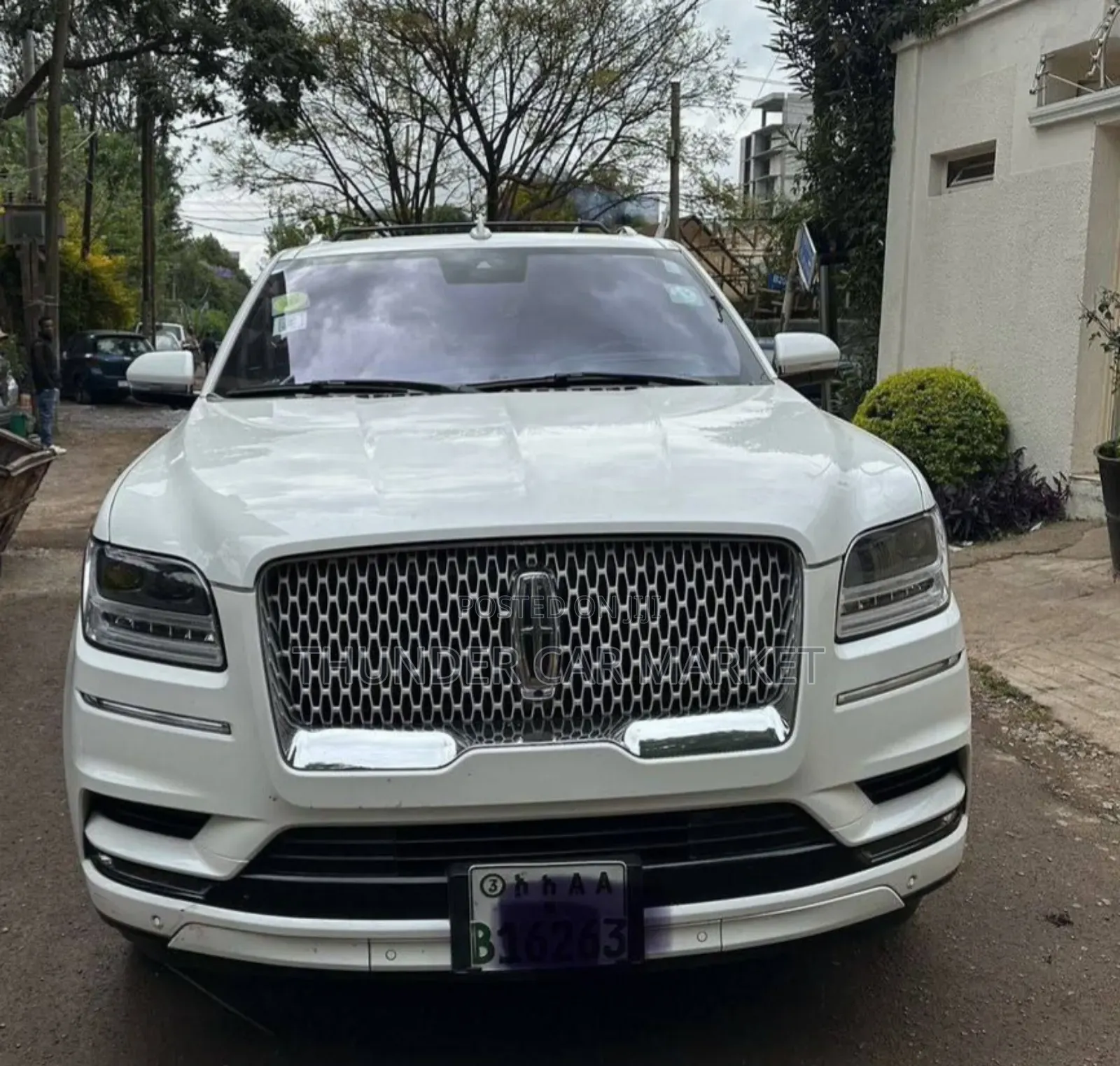 Lincoln Navigator 2022 White