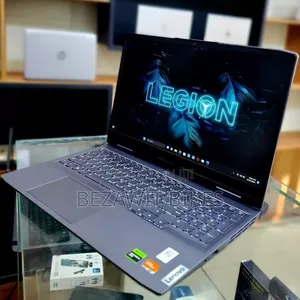 New Laptop Lenovo LOQ 15IRH8 16GB AMD Ryzen 7 SSD 512GB