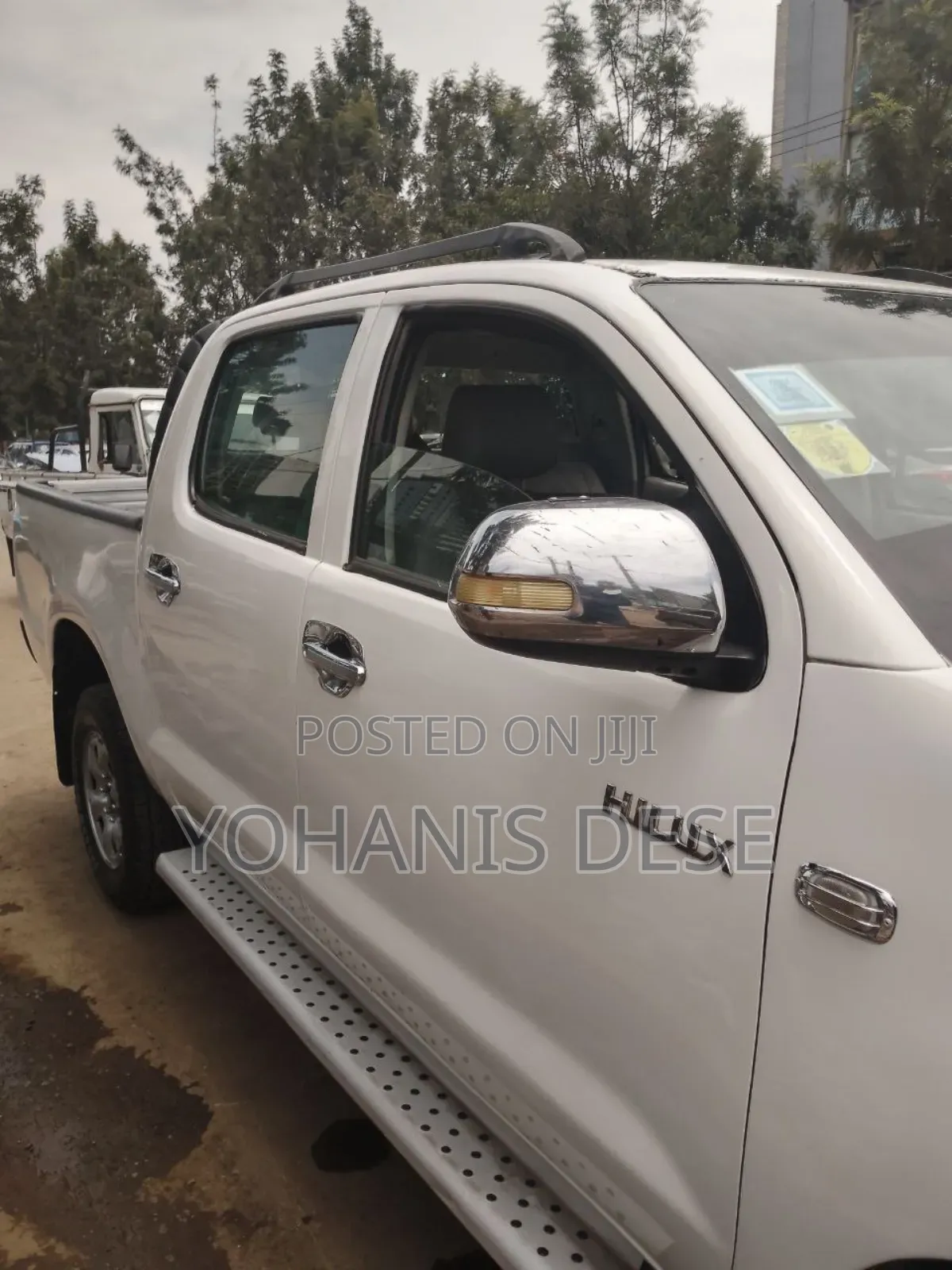 Toyota Hilux 2011 White